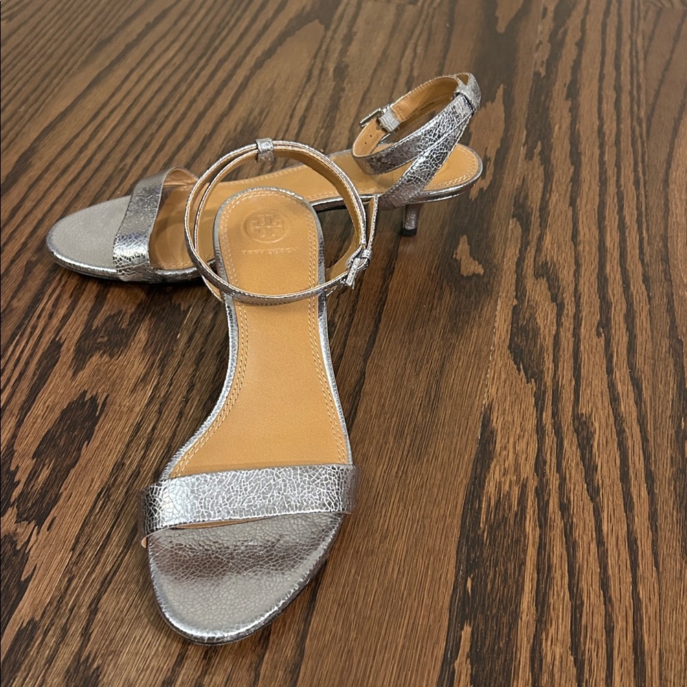 TORY BURCH Silver Metallic Sandals